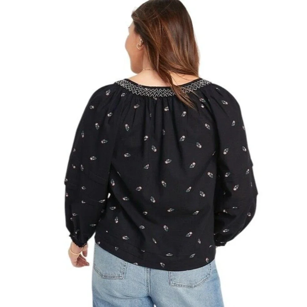 Old Navy Boho Embroidered Black Floral Top Sz 2X Puff Sleeves